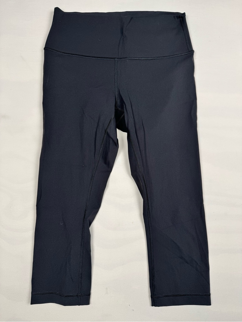 Lululemon Wunder Under Crop (Hi-Rise) *Full-On Luxtreme 21" Black Women’s 10